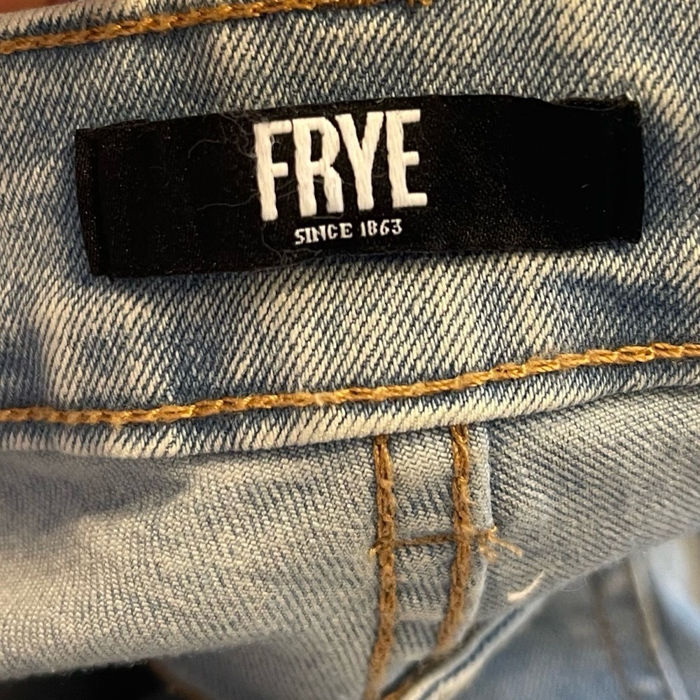 Frye Womens Relaxed Light Wash Jeans Size 12 - Picture 4 of 5